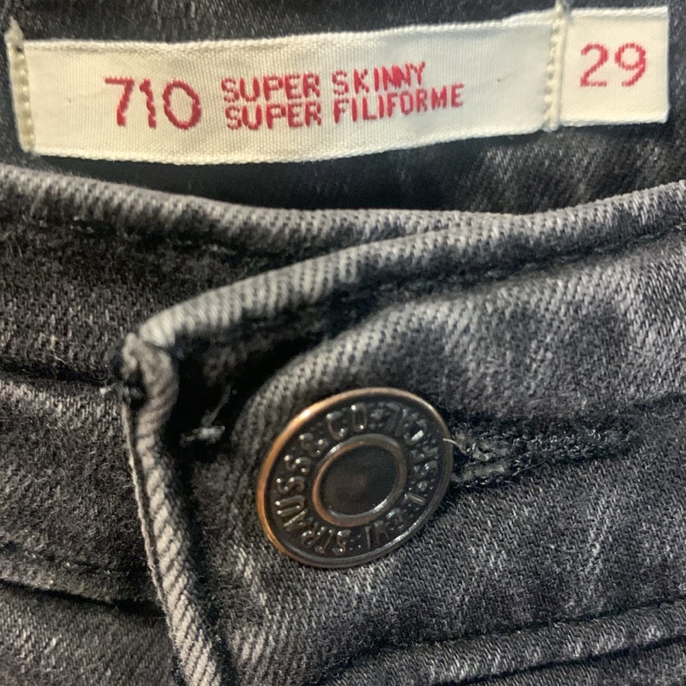 Levi’s 710 Super Skinny in Washed Black - Picture 4 of 8